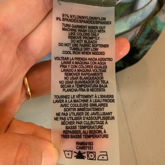 NWT Calvin Klein Performance Printed Racerback Cropped Tank Top Size Xsmall - Picture 7 of 8